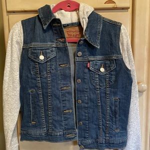 Women’s Small Levi’s Denim Sweatshirt Jacket NWOT